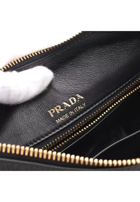 prada small daino|Prada vitello daino.